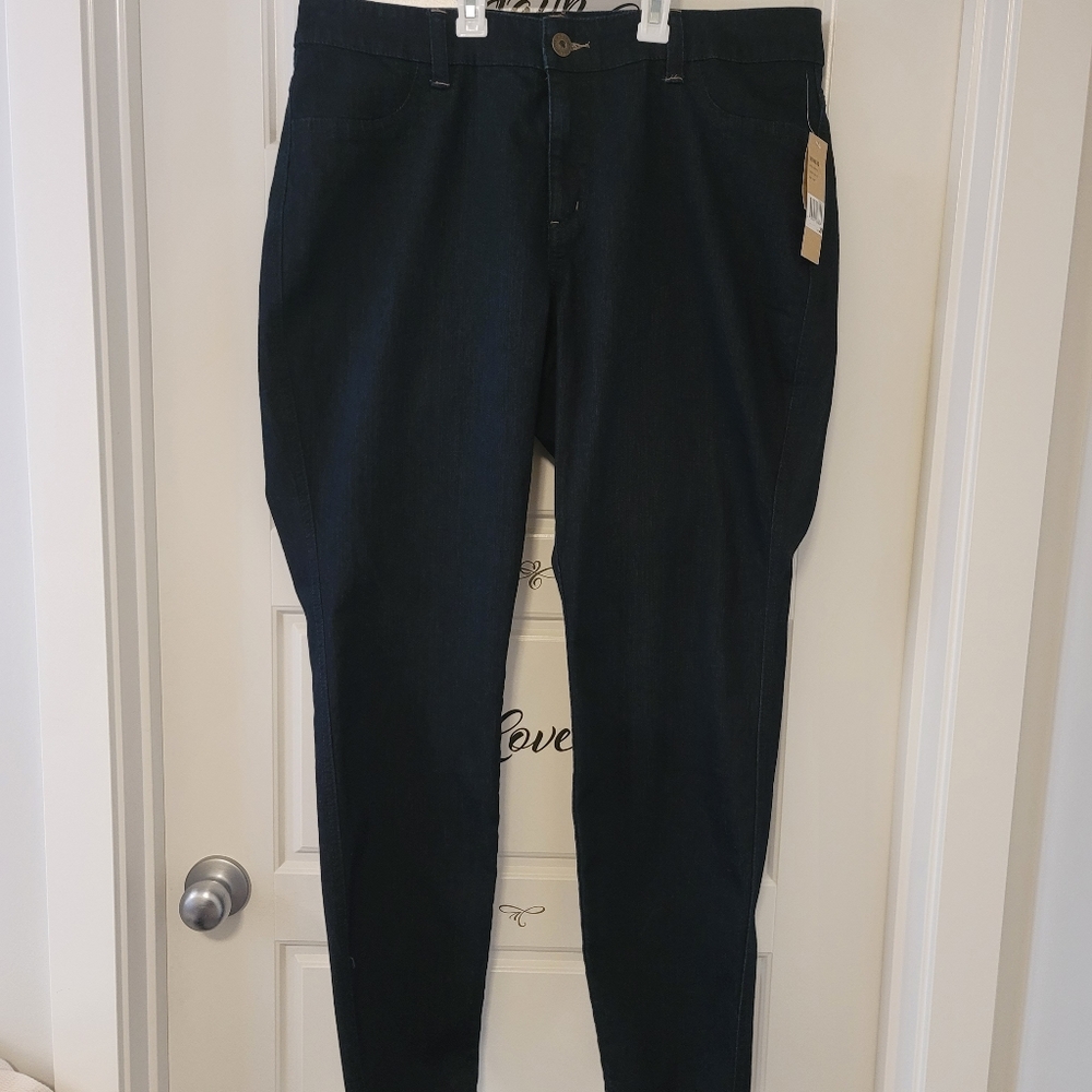 DNKY women's plus size jeans.